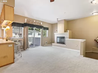 Photo #3: 24334982 Listing