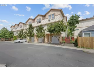 Photo #3: 24335453 Listing