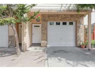 Photo #4: 24335453 Listing