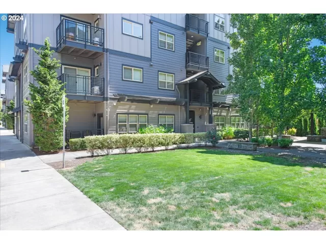 MLS: 24335629 Condo For Sale