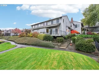 Photo #2: 24336849 Listing
