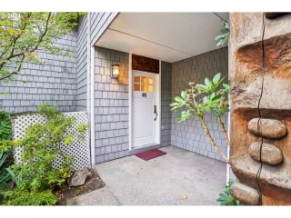Photo #4: 24336849 Listing