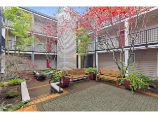 Photo #6: 24337196 Listing 