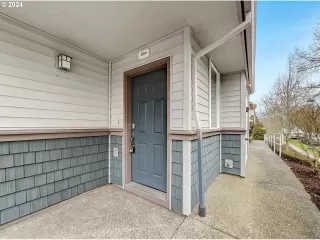 Photo #5: 24338213 Listing 