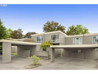 Photo #2: 24338319 Listing 