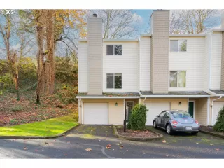 Photo #2: 24338550 Listing