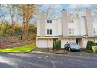 Photo #3: 24338550 Listing