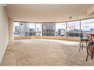 Photo #1: 24338646 Listing