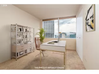 Photo #4: 24338646 Listing