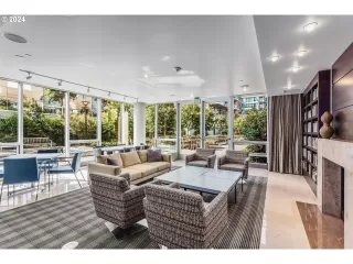 Photo #2: 24339509 Listing 