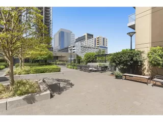 Photo #4: 24339509 Listing 