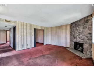 Photo #6: 24339651 Listing 