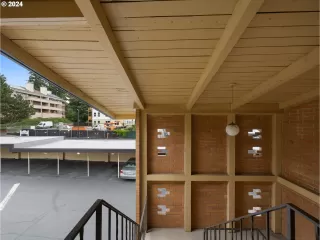 Photo #5: 24340534 Listing 