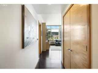 Photo #4: 24341825 Listing 