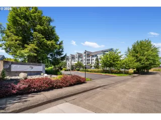 Photo #1: 24341990 Listing