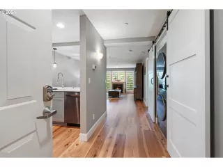 Photo #6: 24341990 Listing