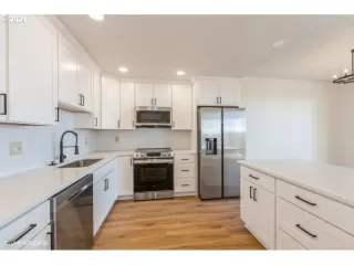 Photo #4: 24343130 Listing 