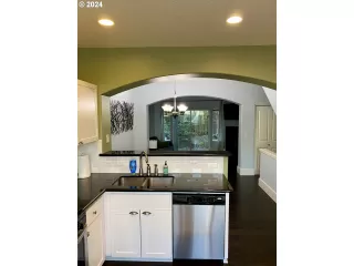Photo #3: 24343476 Listing 