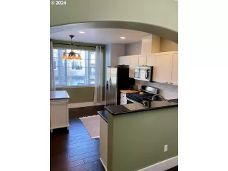 Photo #4: 24343476 Listing 