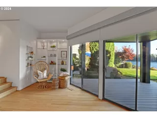 Photo #3: 24343883 Listing