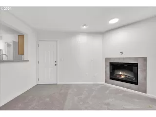 Photo #4: 24344103 Listing 