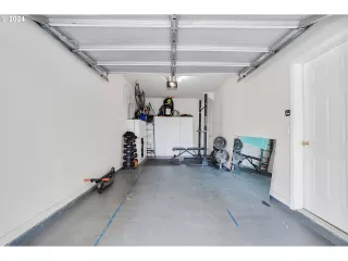 Photo #4: 24345307 Listing