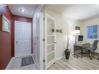 Photo #4: 24345562 Listing