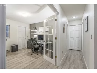 Photo #6: 24345562 Listing