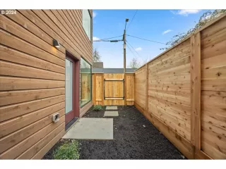 Photo #2: 24345681 Listing 