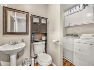 Photo #6: 24346433 Listing