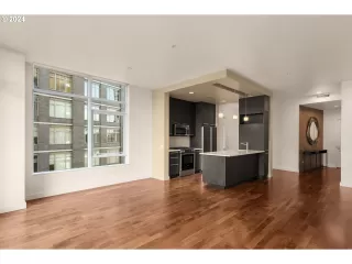 Photo #4: 24347063 Listing 