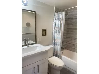 Photo #3: 24347124 Listing