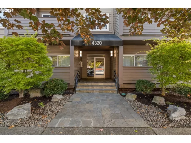 MLS: 24348029 Condo For Sale