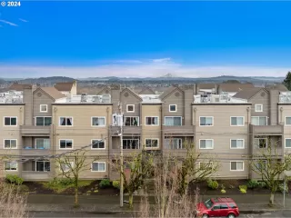 Photo #3: 24348029 Listing