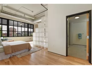 Photo #4: 24348750 Listing 