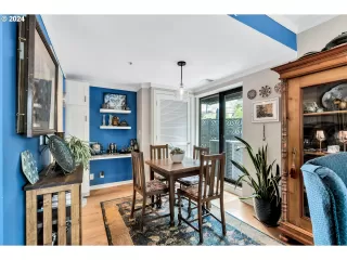 Photo #2: 24350332 Listing 