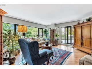 Photo #4: 24350332 Listing 