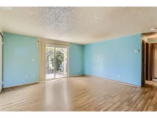 Photo #2: 24351855 Listing 