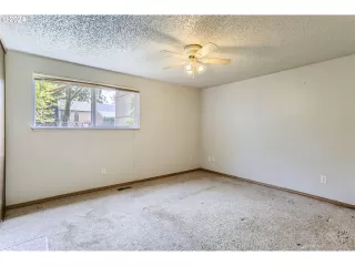 Photo #5: 24351855 Listing 