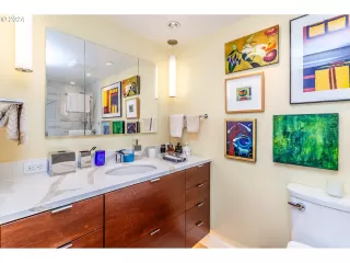 Photo #6: 24351943 Listing