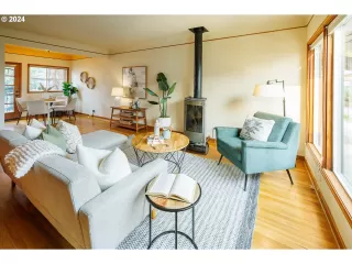 Photo #3: 24352023 Listing 