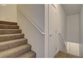 Photo #5: 24352470 Listing 