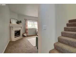 Photo #6: 24352470 Listing 