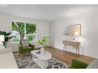 Photo #4: 24352718 Listing