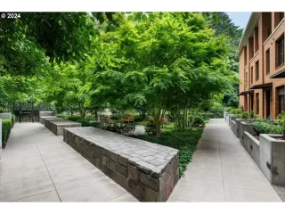 Photo #2: 24353363 Listing