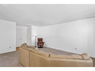 Photo #2: 24354130 Listing 