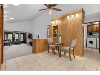 Photo #5: 24354871 Listing