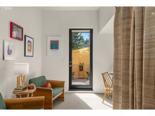 Photo #2: 24355018 Listing