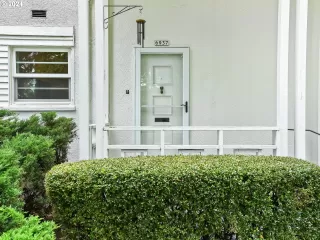 Photo #2: 24357171 Listing 