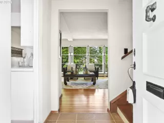 Photo #3: 24357171 Listing 